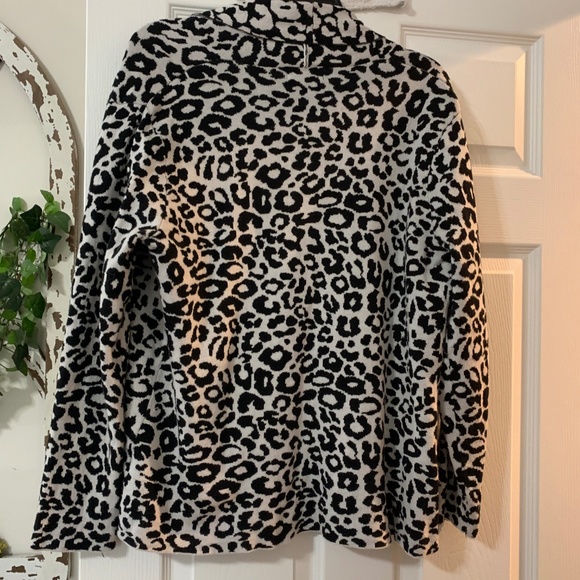 NEW FOR THIS FALL - ANIMAL PRINT SWEATER! - Picture 3 of 4